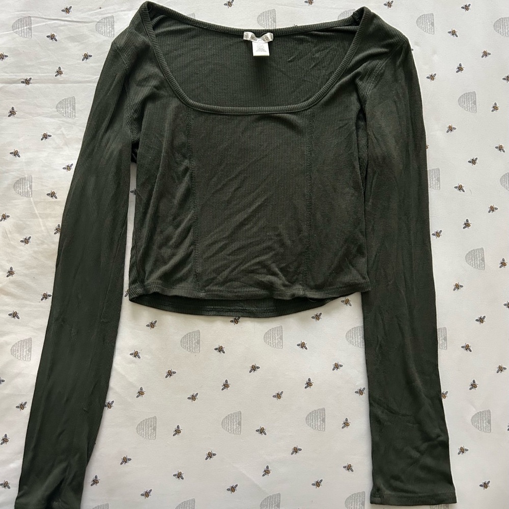 green ribbed long sleeve crop top🌲
